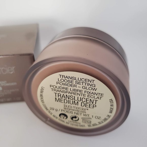 Laura Mercier Translucent Loose Setting Powder Glow - Picture 3 of 4
